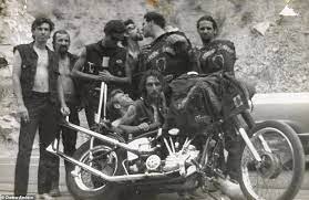 Freedomroo Photos Of Southern California Motorcycle Clubs Hells Angels And Straight Satans In The 60s And 70s Australiannewsreview