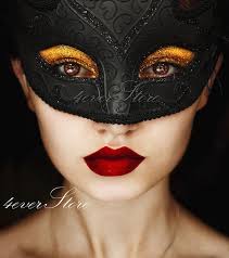 Wear A Black Mask And Accent With Bold Eye Shadow And Red Lipstick For Stunning Effect Masquerade Makeup Masks Masquerade Gold Eyes