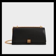 In the recent kickstart featuring shoe princess christy ng, she shared how she got her business started. Ready Stock Charles And Keith Chain Strap Trapeze Shoulder Bag Shopee Singapore