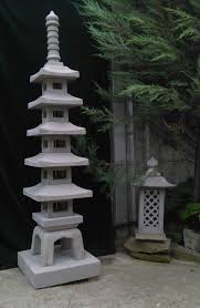 Concrete Pagoda Lantern Making Japanese Stone Lanterns Pagoda Garden Garden Lanterns