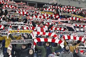 They are best known for their football club, but are represented in many sports such as basketball, volleyball, tennis, athletics and in the past ice hockey. Tak Kibice Lks Lodz Dopingowali Swoj Zespol W Meczu Z Pogonia Zdjecia Lodz Nasze Miasto