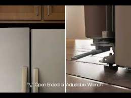 Riesenauswahl an werkzeug und baumaterial. 3 Part 3 How To Level Refrigerator Doors Youtube