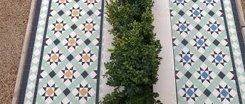 Mosaic art mosaic glass mosaic tiles stained glass tiling mosaic floors mosaic tile crafts mosaic birdbath pebble mosaic. Martin Mosaic Ltd Victorian Floor Tiles Wimbledon London