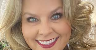 Meet Your Neighbor: Mindy Simons