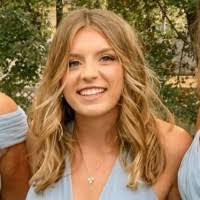 Samantha Bott's Instagram, Twitter & Facebook