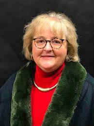 Shelly Ebert's Instagram, Twitter & Facebook