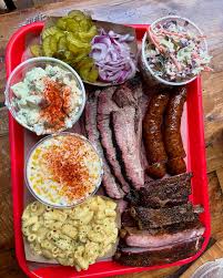 Friday is for BBQ. So is every other day of the week. Stopped by  @terryblacks_bbq in Deep Ellum, one of the best BBQ joints in DFW, no  question about it.