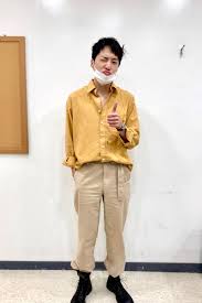 Pada awalnya atau di negeri asalnya busana muslim merupakan pakaian yang longgar dan bermotif sederhana sekali. Buat Para Pria Intip 5 Mix And Match Earth Tone Ala Seung Yoon Winner