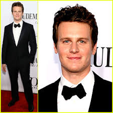 Frozen's Jonathan Groff Makes His Tony Awards 2014 Entrance!