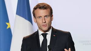 Cela ce poursuit vers un acte 4. Emmanuel Macron Essayez La Dictature Et Vous Verrez Linfo Re France Politique