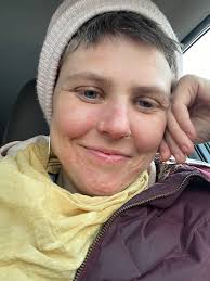 Hi friends! My name is Syndie and currently, I live in Cambria, California  (shout out if you know where thats at!) and I'm looking to move (if all  goes well) to the