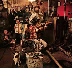Eventually, in 1975, dylan and the band cede to demand and release an official basement tapes album. The Basement Tapes Dylan Bob Amazon De Musik