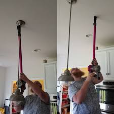 He Is Vacuuming The Ceiling Dyson Cleaningwhilecooking Hoopjacknation Lifesrollercoaster Vacuums Dyson Ceiling