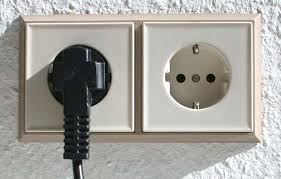 Universal 2 pin 3 pin plug socket travel adaptor us eu china to malaysia uk co aiyoyomy. Schuko Wikipedia