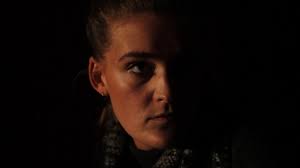 m.media-amazon.com/images/M/MV5BMWZhYmRlZTYtZDU3Yi...