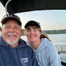 Who can make two custom quilts for high school graduation in 2025?