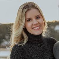 Alyssa Pugsley's Instagram, Twitter & Facebook