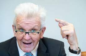 Erzogen wurde kretschmann, in einem liberalen elternhaus, streng katholisch. Winfried Kretschmann Regieren Ist Nicht Gerade Ein Zuckerschlecken Baden Wurttemberg Stuttgarter Nachrichten