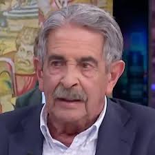 Hablamos con una abogada sobre la batalla del Rey Juan Carlos con Revilla:  "Se está equivocando"