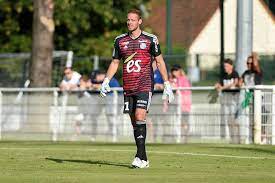 He spent most of his early childhood days growing up in his hometown lint along with his parents. â„¹ A L Instar De Matz Racing Club De Strasbourg Alsace Facebook