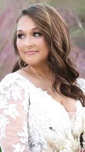 Elisse Sorrow, Makeup Artist