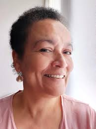 Amanda Holiday's Instagram, Twitter & Facebook