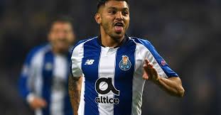 Ala direito vai ser cedido ao emblema de. Tecatito Corona Wins Liga Nos Mvp Fmf State Of Mind