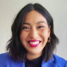 Elizabeth Vaquera's Instagram, Twitter & Facebook