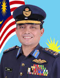 Panglima angkatan darat juga merupakan anggota dewan angkatan tentara malaysia dan secara langsung bertanggungjawab kepada panglima angkatan tentara. Panglima Tentera Darat 2017 Lertyi