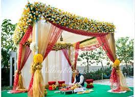 You just need a few wedding decorations used to maximum effect. Tips For Beautiful Mandap Decoration Wedding Decorations Flower Decoration Marriage Decoration Melting Flowers Blog