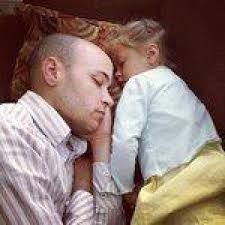 Los padres, cada vez más madres