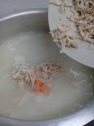 Masukan ayam, sup bunjut, garam secukup rasa dan air untuk dapatkan air rebusan ayam. Bubur Ayam Jadi Lebih Sedap Terangkat Dengan Tambahan Bahan Special Memang Power Pa Ma
