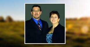 Larry & Julie Hallstrom Obituary August 16, 2009