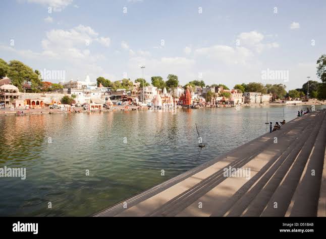 Temples at Shipra Ghat, Shipra River, Ujjain, Madhya Pradesh, India Stock Photo - Alamy