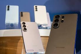 Samsung Unveils Galaxy S26 Ultra With Privacy Screen, Lighter Design and More AI