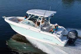 New 2017 Robalo R247 Dual Console Somers Point Nj 08244 Boattrader Com Dual Console Boat Center Console Fishing Boats Boat