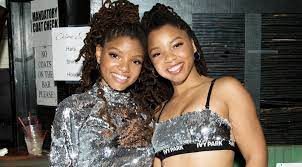 Chloe bailey was born on july 1, 1998 in atlanta, georgia 2013 radio disney music awards (tv special) self. Chloe And Halle Bailey Austin Ally Wiki Fandom