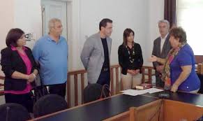 Κατερίνα ιωαννίδου είναι μία από τις εθελόντριες πυροσβέστες από το μέτωπο της φωτιάς. Katerina Iwannidoy Orkisthke Dhmotikh Symboylos Kabalas Kavala News Ta Nea Ths Kabalas Online