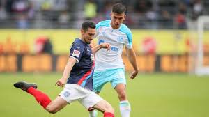 Von 2016 bis 2018 spielte der offensivspieler für holstein kiel und schoss in 66 spielen 19 tore. 1 Xzmfldkof8vm