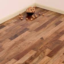 Tesoro Woods Orchard 3 Hardwood Flooring Shown In Orchard Walnut With Coverage 21 S Ft Sold By Box Length Random Wid Flooring Walnut Wood Floors Wood Floors