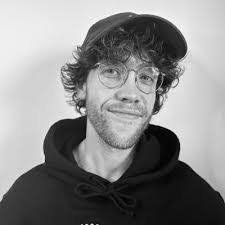 Jarvis Bell's Instagram, Twitter & Facebook