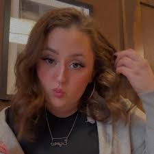 Evyenia Davis updated her profile picture.