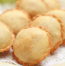 Jom kita buat karipap pusing disini mai kita tenguk step by step cara membuat karipap. Resepi Kulit Karipap Rapuh Sedap Dan Paling Simple 4 Bahan Je Aneka Resepi Mudah Dan Sedap