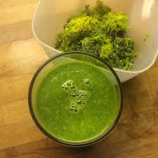 Top 3 Des Jus Detox Recettes De Jus De Fruits Et Legumes Vegan Recette Jus De Fruit Recette Jus Jus Detox