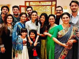 Dev is portrayed as a business tycoon and who is devoted to his family which consists of his mother (a woman who. Kuch Rang Pyar Ke Aise Bhi Spoiler Here S How The Show Will End Filmibeat