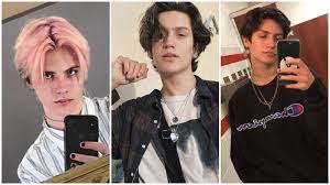 Styles often draw inspiration from emo, scene, goth, punk, grunge, and even animecore with modern day electronic touch. 10 Cool E Boy Outfits To Rock In 2022 The Trend Spotter