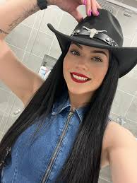 Senior photo shoot today and they are just stunning ❤️❤️❤️