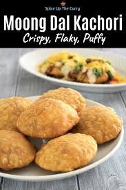 Khasta Kachori Small Crispy Flakey Puri Stuffed With Spicy Moong Dal Mixture This Moong Dal Kachoris Are So Delicious O Recipes Chaat Recipe Savory Snacks