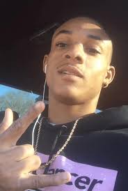 Paramedic 'killed domestic abuser who shot him for treating battered  girlfriend'