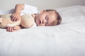 Sleep Like A Child Das Verraten Schlafpositionen Uber Ihre Personlichkeit Schlafposition Baby Schlaft Nicht Ein Kinder Schlafen